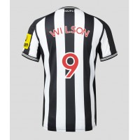 Camiseta Newcastle United Callum Wilson #9 Primera Equipación Replica 2023-24 mangas cortas